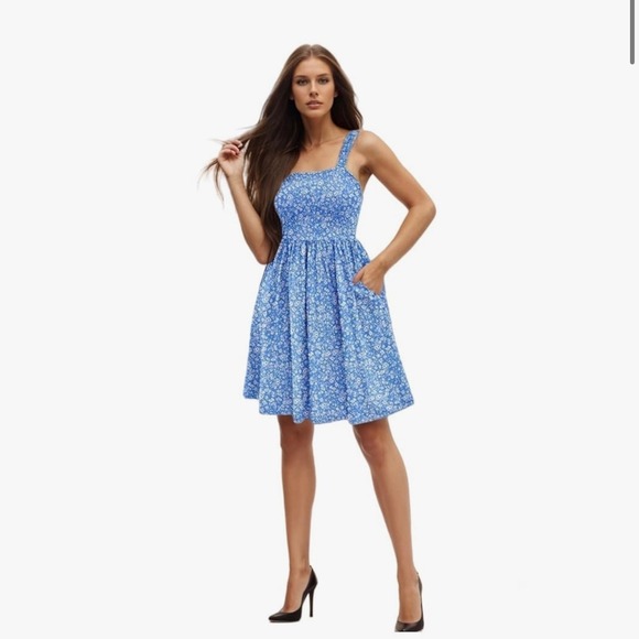 Amazon Dresses & Skirts - UVN Women's Floral Halter Square Neck Flowing Short Beach Dress Blue Size Large